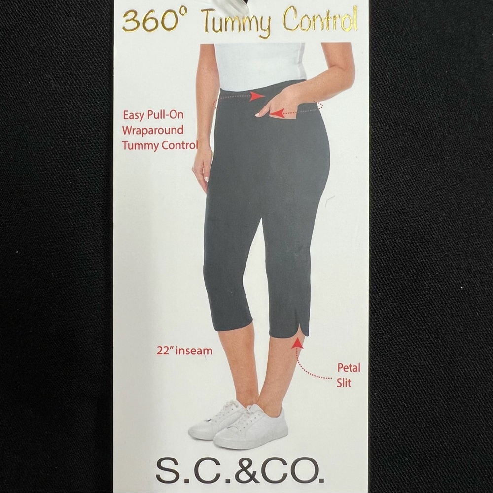 NWT S.C. & CO. Ladies Tummy Control Pull-on Capri, 4